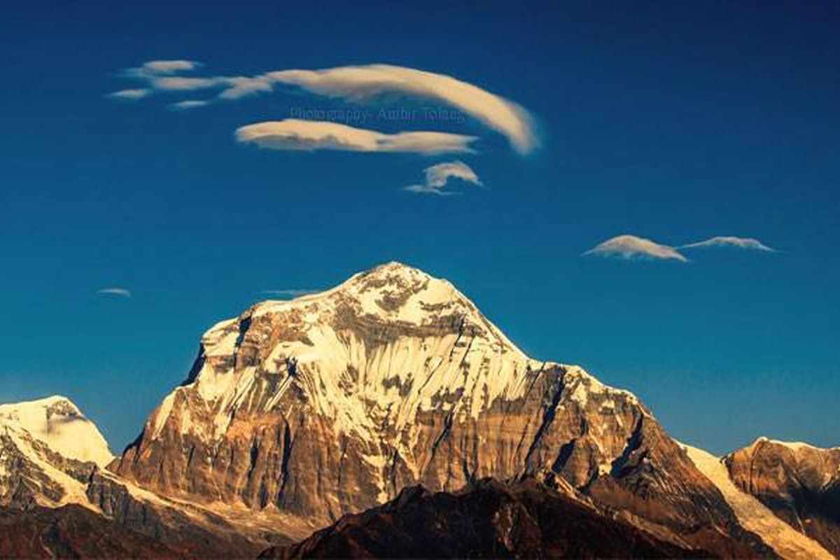 Sunrise at Dhaulagiri Peak